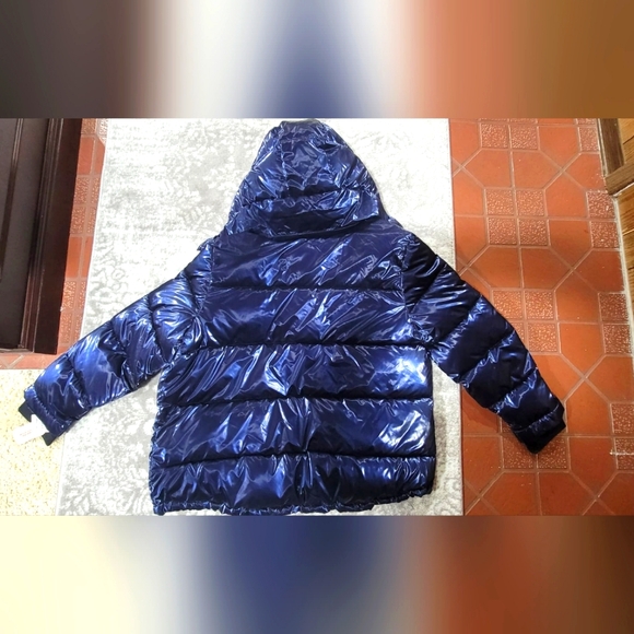 Winter Jacket - Picture 3 of 7